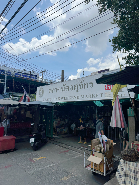 bangkok weekend market