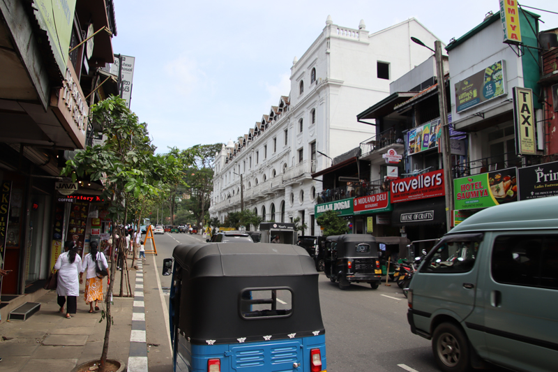 kandy lake uitzicht straatbeeld1