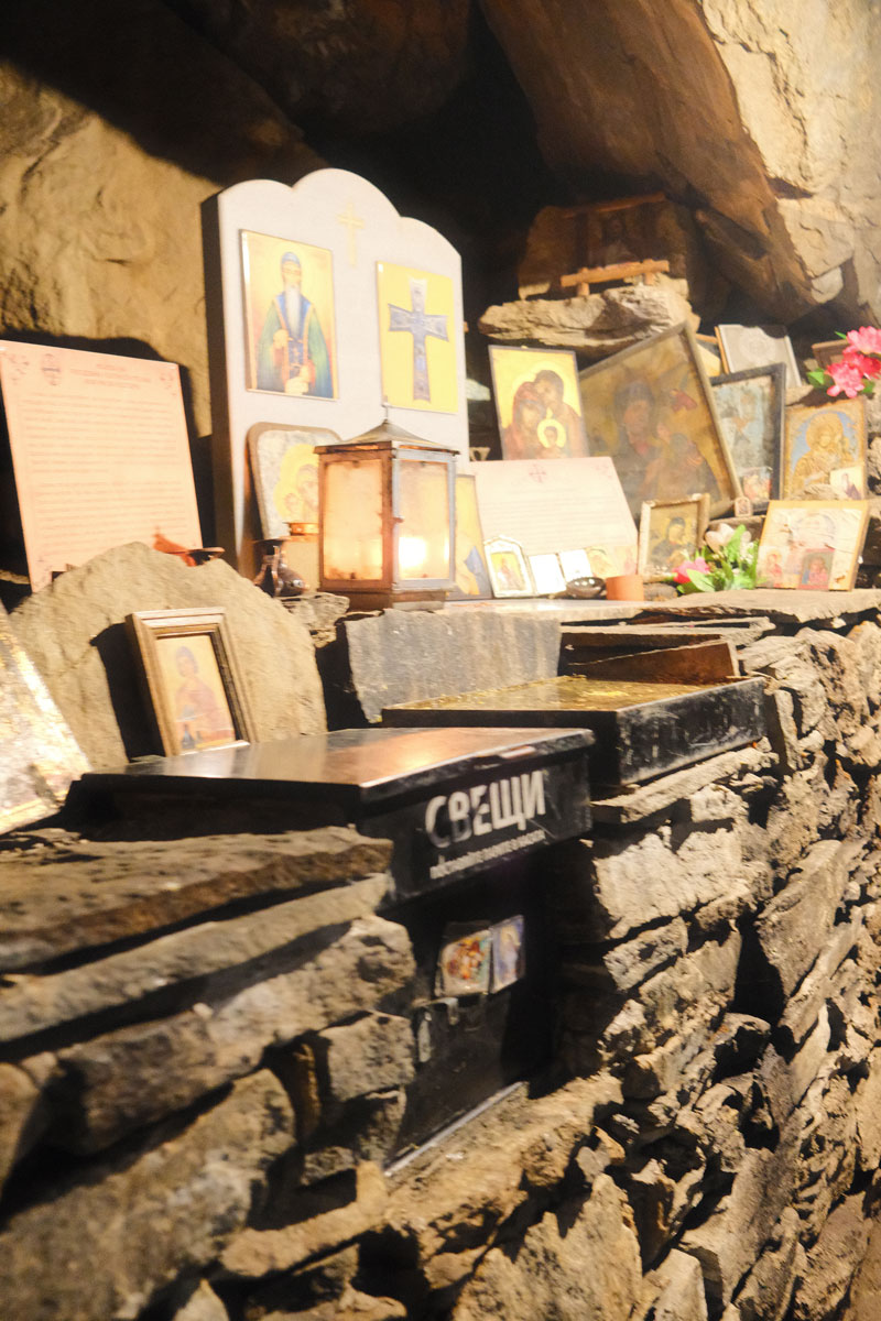 rila monastry st ivan cave